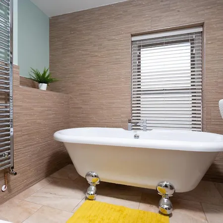 בית נופש Dovedale *